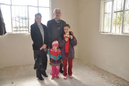 Nazilli’de evsiz kalan Acar Ailesi’ne ev bulundu