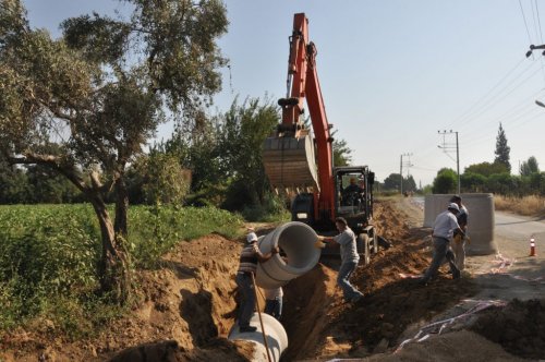 Nazilli'de Yol Seferberliği Devam Ediyor