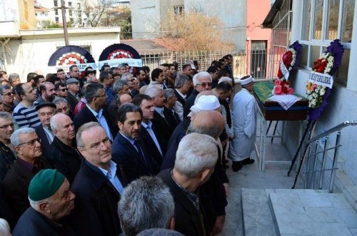 Nihat Mücek’in kardeşi son yolculuğuna uğurlandı