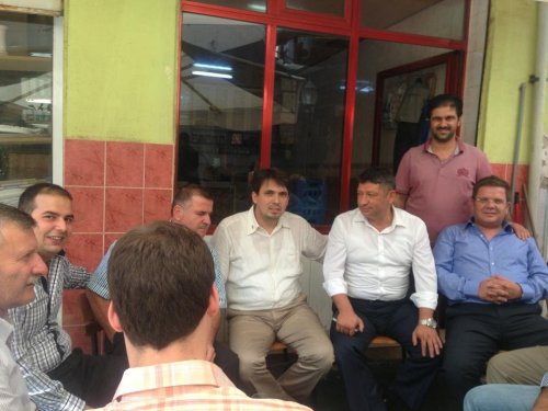 Ökten, Kalınomuz'u kahveye davet etti