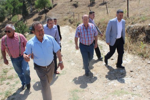 Özakcan, Hafta Sonunu Mahalle Ziyaretleriyle Geçirdi