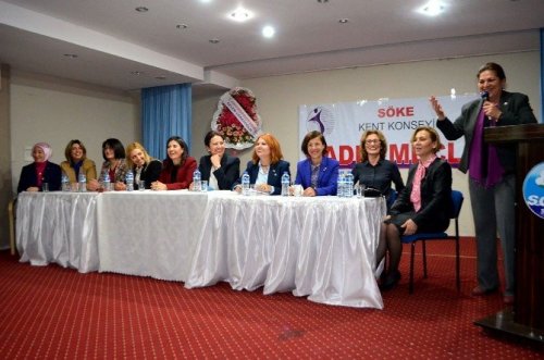 Partilerin kadın milletvekili aday adayları Söke’de buluştu