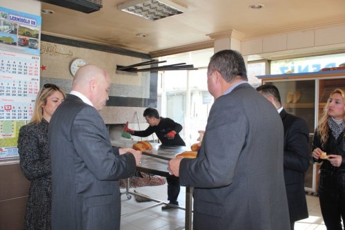 Pekgüzel Ekmek Pişirdi