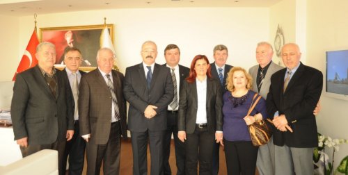 Polis Emeklilerinden Başkan Çerçioğlu’na Plaket