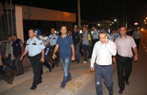 Polis, Kobani Protestosu'na Biber Gazıyla Müdahale Etti