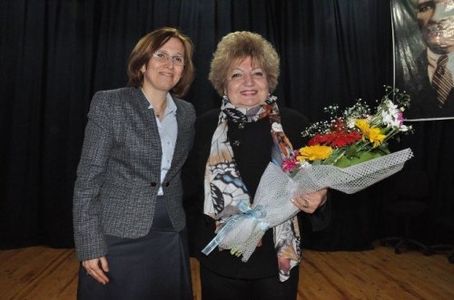 Prof. Dr. Hanım Halilova, Nazilli’de konferans verdi