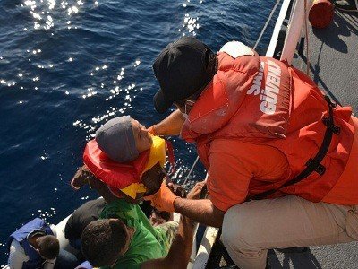 Sahil Güvenlik Ekipleri, Kuşadası ve Didim’de 40 kişiyi ölümden kurtardı