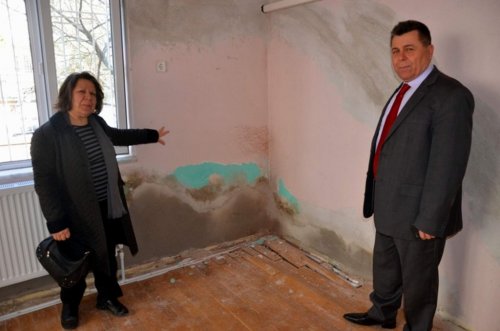 Sakatlar Derneği Binasının Bakım ve Boyası Yapılıyor