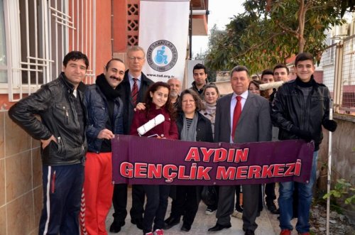 Sakatlar Derneği Binasının Bakım ve Boyası Yapılıyor