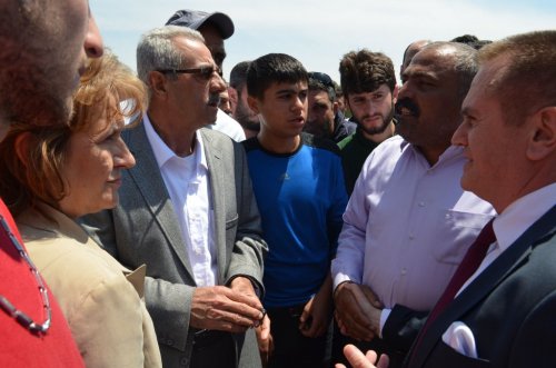 Sazlı Halkı Karayolunu Trafiğe Kapadı
