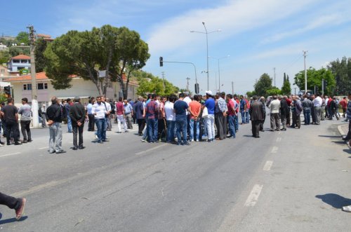 Sazlı Halkı Karayolunu Trafiğe Kapadı