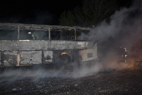 Seyir Halindeki Otobüs Alev Alev Yandı