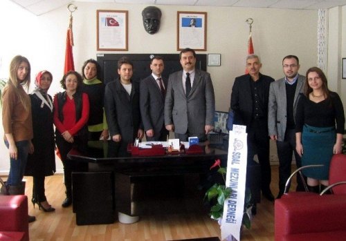 Süleyman Demirel Anadolu Lisesi mezunları okullarını ziyaret etti