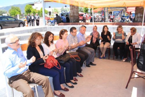 Sultanhisar'da Eller Soma İçin Semaya Açıldı