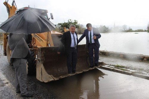 Sümer: 'CHP, yağmurdan selden bile medet umar hale geldi'
