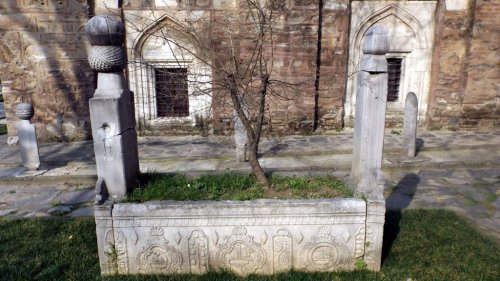 Tarihi Deveciler Mezarlığı’ndan İz Kalmadı