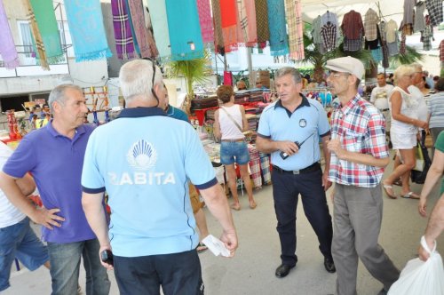 Tartışmalara Yol Açan Kuşadası Tekstil Pazarı Yeniden Açıldı