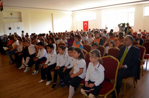 Tema, Doğa Sevgisini Miniklere Aşılıyor