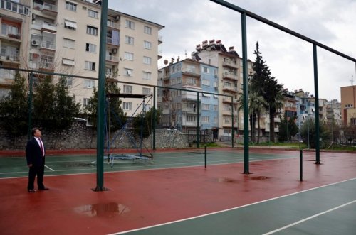 Tenis Kortlarının Üstü Kapatılıyor