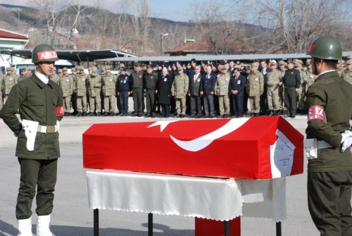 Terhisine 3 Gün Kala Kaza Kurşunu İle Ölen Askere Son Görev