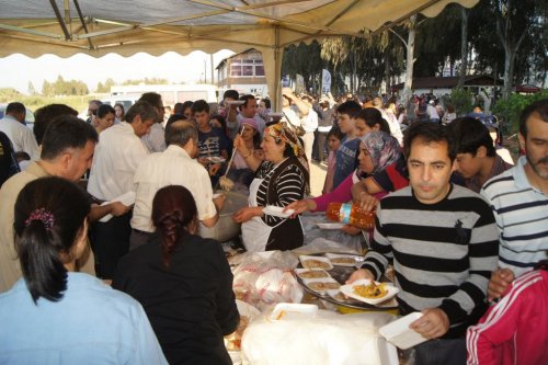Türkav Hıdırellezi Kızartma Şenliğiyle Kutladı