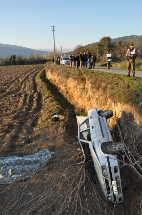 Umre Dönüşü Kazada Hayatını Kaybetti