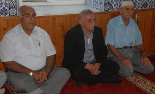 Uzunırmak, Menderes adına 52 camide mevlit okuttu