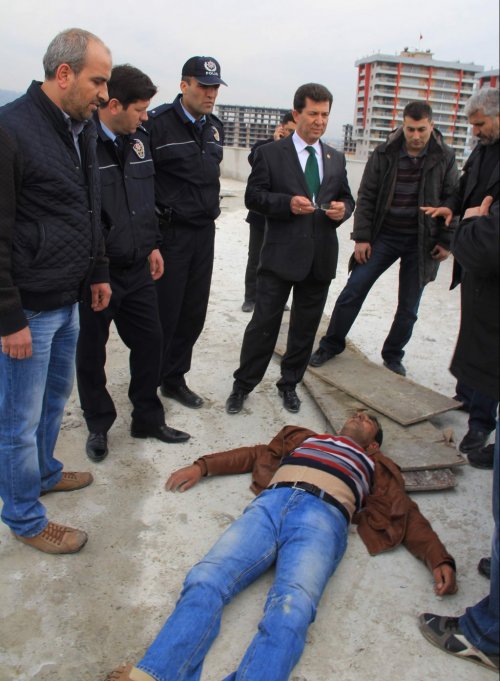 Vekil Devreye Girdi, İntihardan Vazgeçti