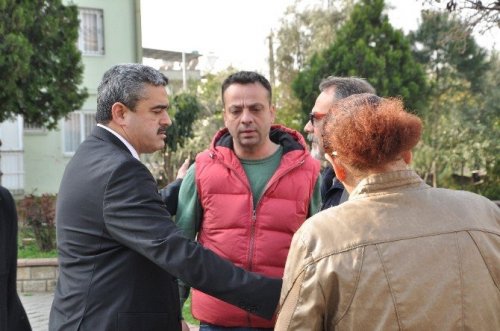 Yangından zarar gören yaşlı çifte Başkan Alıcık sahip çıktı