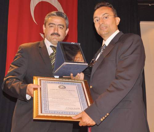 yaslilarin-beklentileri-huzur,-sevgi,-saygi-ve-bakimdir-(10).jpg