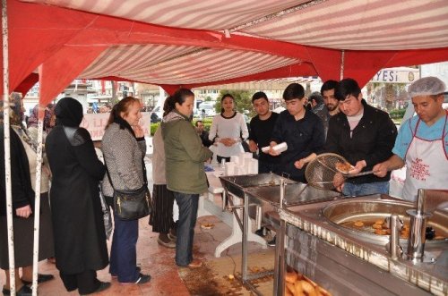 Yazıcıoğlu hayrına lokma döktürülüp Mevlit okutuldu